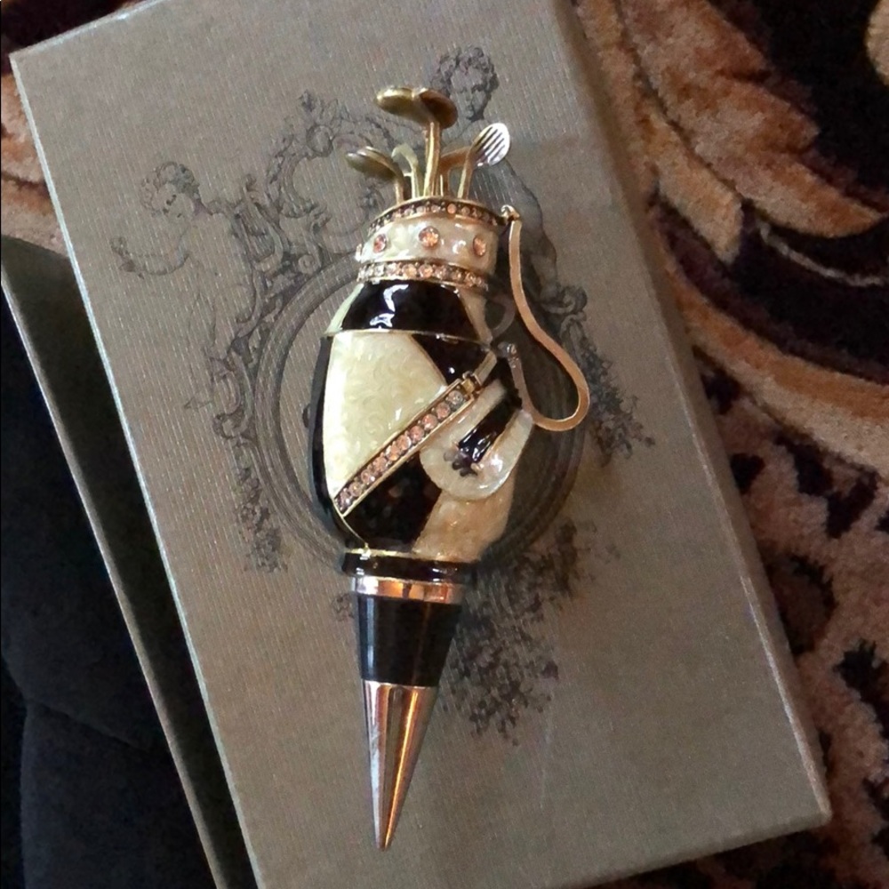 🔥🔥GREAT GIFT Olivia Reigel Wine Topper